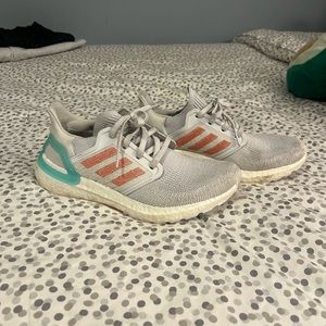 Adidas Ultraboosts 19s